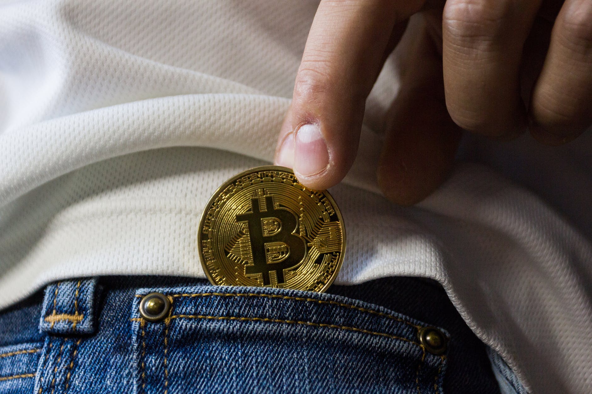 IS BITCOIN THE NEW CURRENCY?