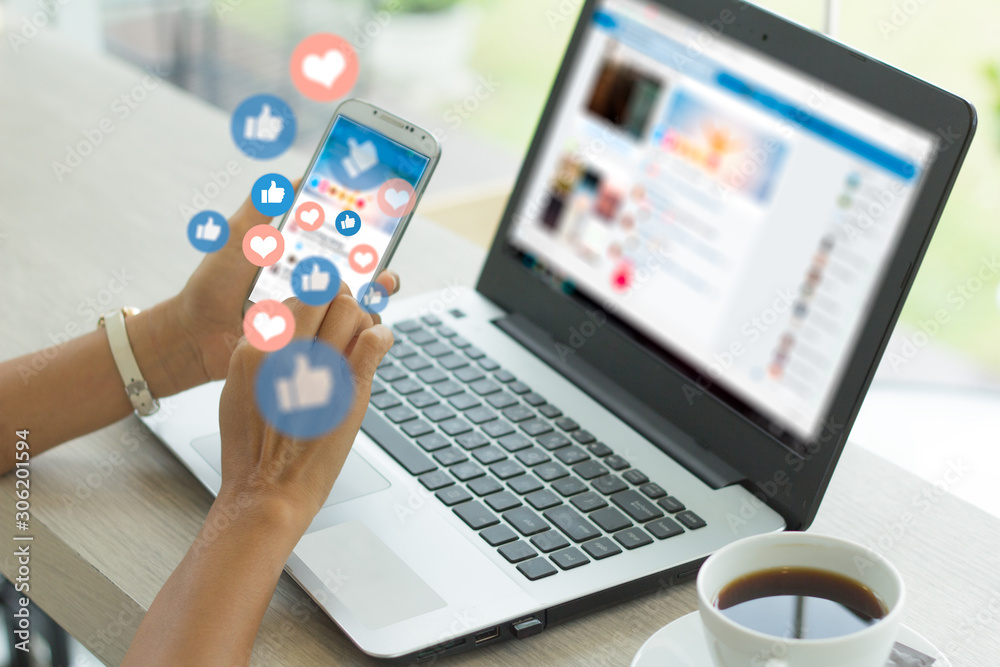 Nurturing Online Communities: The Heartbeat of Modern Marketing