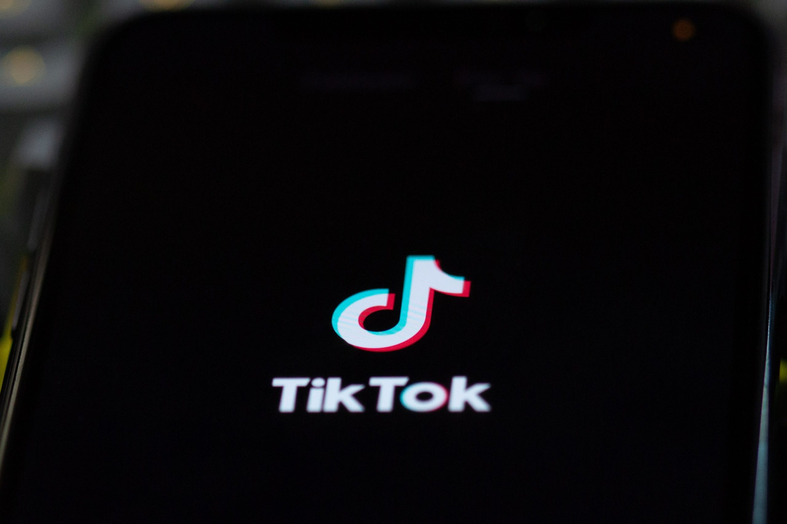 TikTok splash screen on iOS.