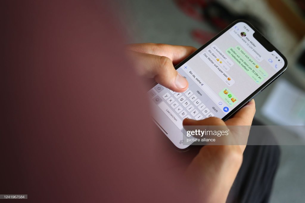 ILLUSTRATION - 06 July 2022, Bavaria, Augsburg: A young man types a WhatsApp message on a smartphone. Voice messages, on the other hand, cause frustration for some recipients. Others are happy about the personal message. (to dpa "Not another voice message?") Photo: Karl-Josef Hildenbrand/dpa (Photo by Karl-Josef Hildenbrand/picture alliance via Getty Images)